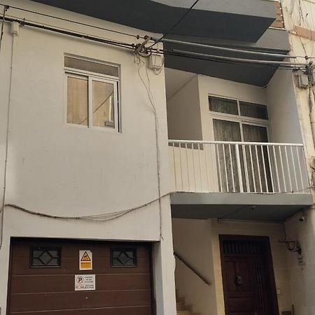 No. 38 Appartments สลีมา ภายนอก รูปภาพ